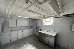 1867 Coronado Ave, Youngstown, OH 44504 - Photo 11