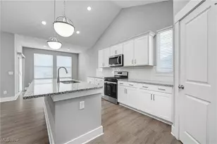 8896 Firethorne Dr, Columbia Station, OH 44028 - Photo 15