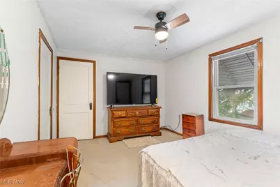 1821 Wallace Avenue NE, Canton, OH 44705 - Photo 15