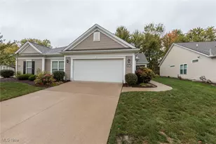 5277 Spruce Pointe Ln, Brunswick, OH 44212 - Photo 3