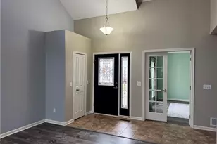 5277 Spruce Pointe Ln, Brunswick, OH 44212 - Photo 7