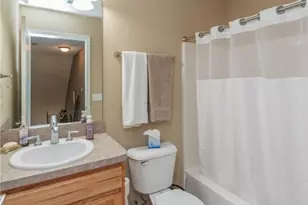 5277 Spruce Pointe Ln, Brunswick, OH 44212 - Photo 19