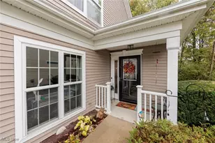 5277 Spruce Pointe Ln, Brunswick, OH 44212 - Photo 5