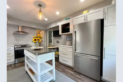 284 Kenilworth Drive, Akron, OH 44313 - Photo 9