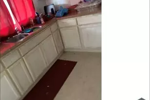 1377 E 66th St, Loveland, OH 44103 - Photo 7