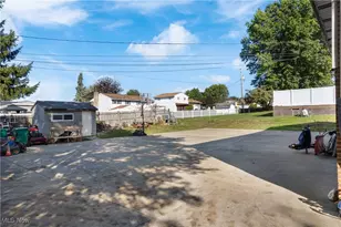 703 Perry Dr NW, Canton, OH 44708 - Photo 5