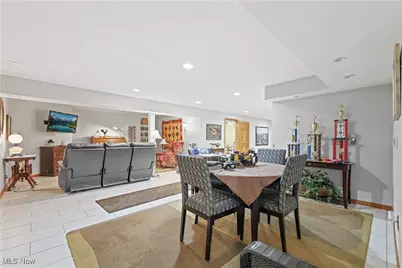 2011 E Swan Lake Circle, Kent, OH 44240 - Photo 31