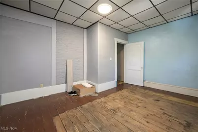 1751 Crawford Avenue, Wellsville, OH 43968 - Photo 37