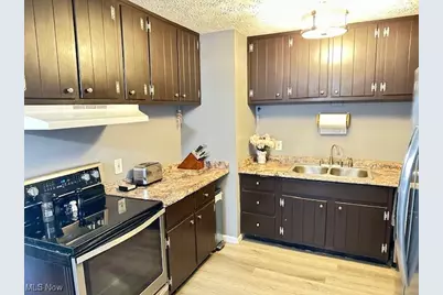 2194 Santom Road E, Stow, OH 44224 - Photo 7