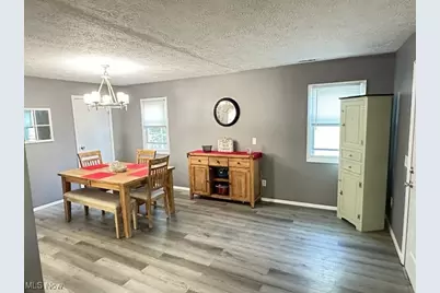 2194 Santom Road E, Stow, OH 44224 - Photo 9