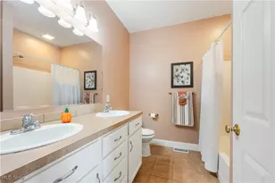 963 St Brendan Dr, Canal Fulton, OH 44614 - Photo 23