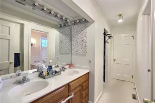 14575 Shaker Blvd, Huber Heights, OH 44120 - Photo 17