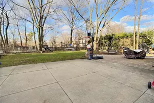 14575 Shaker Blvd, Huber Heights, OH 44120 - Photo 21