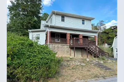 106 S Highland Avenue, Moundsville, WV 26041 - Photo 1