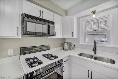 38850 Harmondale Drive, Willoughby, OH 44094 - Photo 15