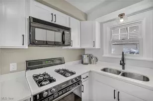 38850 Harmondale Dr, Willoughby, OH 44094 - Photo 15