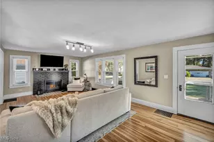 38850 Harmondale Dr, Willoughby, OH 44094 - Photo 9