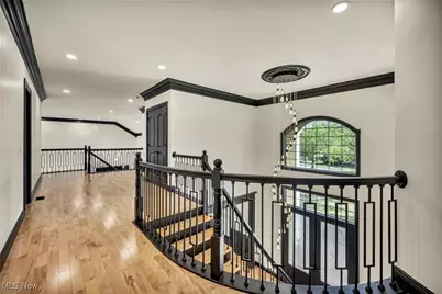 10640 Bayshire Trail, Kirtland, OH 44094 - Photo 13