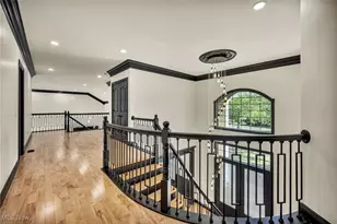 10640 Bayshire Trail, Kirtland, OH 44094 - Photo 13