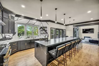 10640 Bayshire Trail, Kirtland, OH 44094 - Photo 3