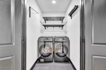 10640 Bayshire Trail, Kirtland, OH 44094 - Photo 23