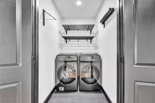 10640 Bayshire Trail, Kirtland, OH 44094 - Photo 23