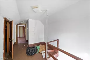 911 W 9th St, Lorain, OH 44052 - Photo 15