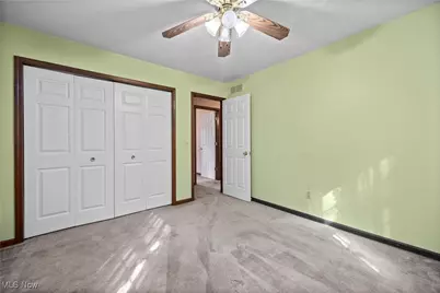 48221 Rice Road, Amherst, OH 44001 - Photo 37