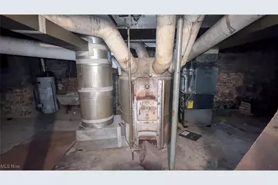 2227 6th Street SW, Akron, OH 44314 - Photo 43