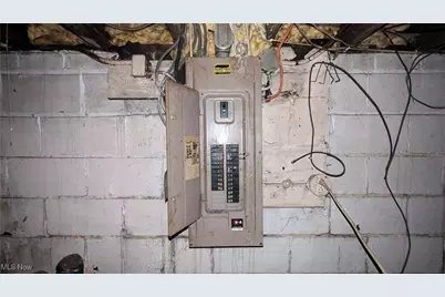 2227 6th Street SW, Akron, OH 44314 - Photo 31