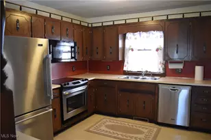 2530 Monnie Pl, Zanesville, OH 43701 - Photo 3