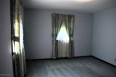 2530 Monnie Place, Zanesville, OH 43701 - Photo 9