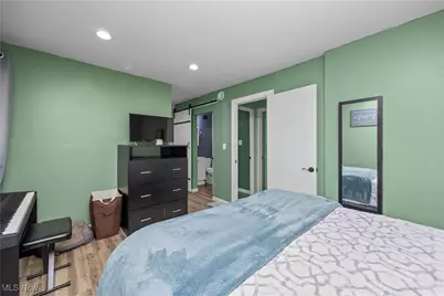 4272 Brockley Avenue, Sheffield Lake, OH 44054 - Photo 21