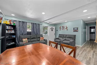 4272 Brockley Avenue, Sheffield Lake, OH 44054 - Photo 5