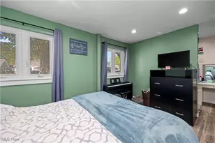 4272 Brockley Ave, Sheffield Lake, OH 44054 - Photo 23