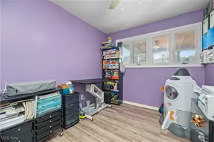 4272 Brockley Ave, Sheffield Lake, OH 44054 - Photo 27