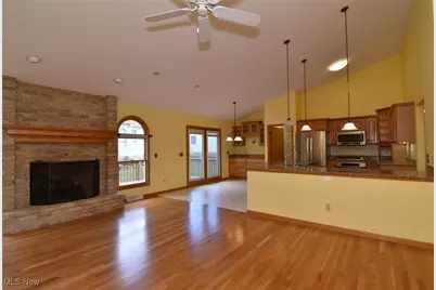 138 Bay Hill Drive, Wadsworth, OH 44281 - Photo 7