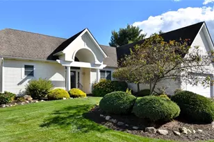 138 Bay Hill Dr, Wadsworth, OH 44281 - Photo 3