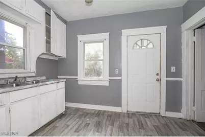 11232 Continental Avenue, Loveland, OH 44104 - Photo 19