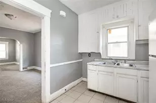 11232 Continental Ave, Loveland, OH 44104 - Photo 9