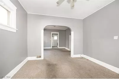 11232 Continental Avenue, Loveland, OH 44104 - Photo 3