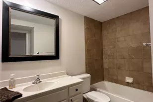 42 Gloucester Ct, Akron, OH 44313 - Photo 13