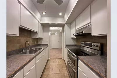 42 Gloucester Court #3A, Akron, OH 44313 - Photo 3