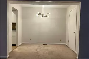 42 Gloucester Ct, Akron, OH 44313 - Photo 9