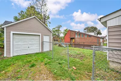 1311 W Erie, Lorain, OH 44052 - Photo 7