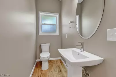 5904 Wakefield Avenue, Loveland, OH 44102 - Photo 9