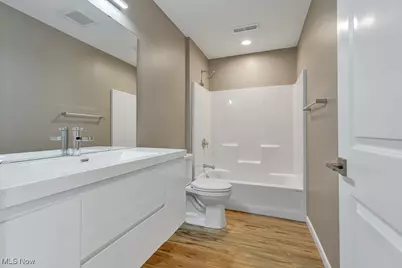 5904 Wakefield Avenue, Loveland, OH 44102 - Photo 17