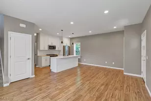 5904 Wakefield Ave, Loveland, OH 44102 - Photo 5