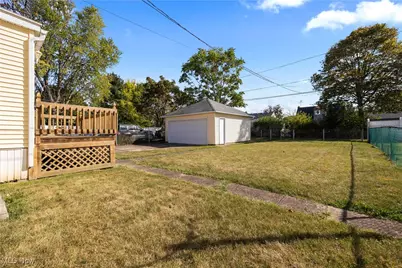 2312 E 32nd Street, Lorain, OH 44055 - Photo 13