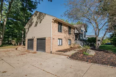 6519 Lorraine Avenue NW, Massillon, OH 44646 - Photo 3